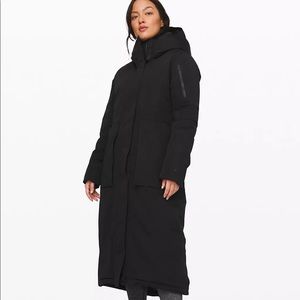 Lululemon Winter Warrior Parka Long (Small)